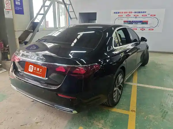 Mercedes-Benz E-Class 2025