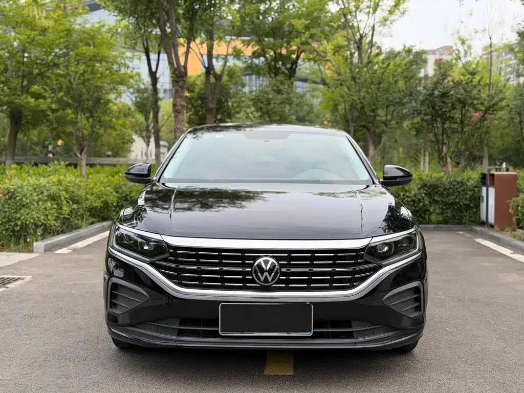 Volkswagen Passat 2024