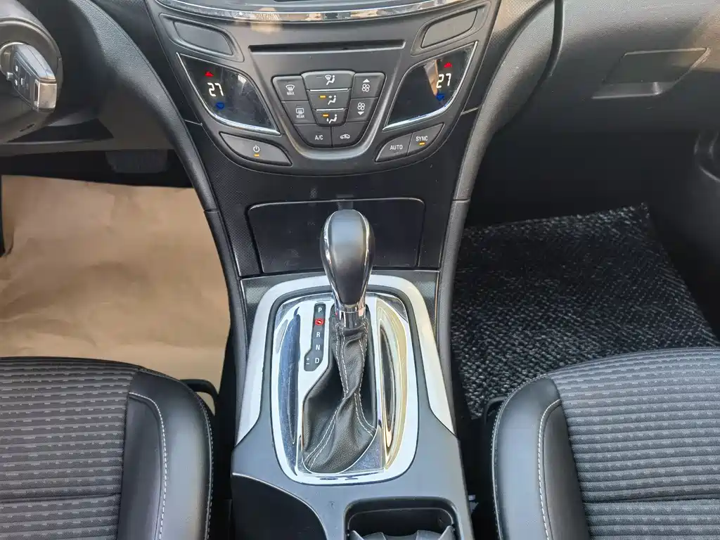 Buick Regal 2017 — фото 14