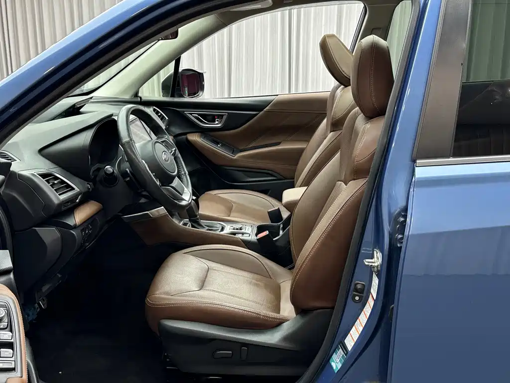 Subaru Forester 2019 — фото 9