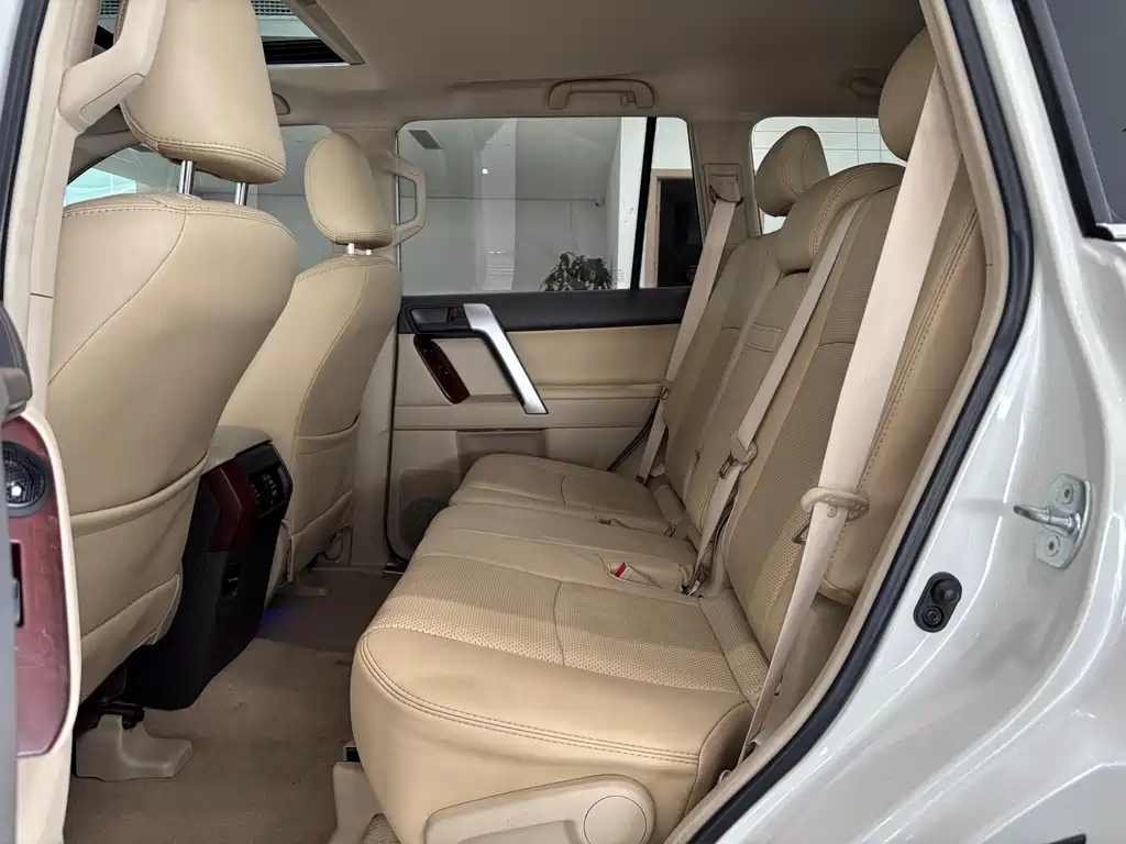 Toyota Prado 2018 — фото 11