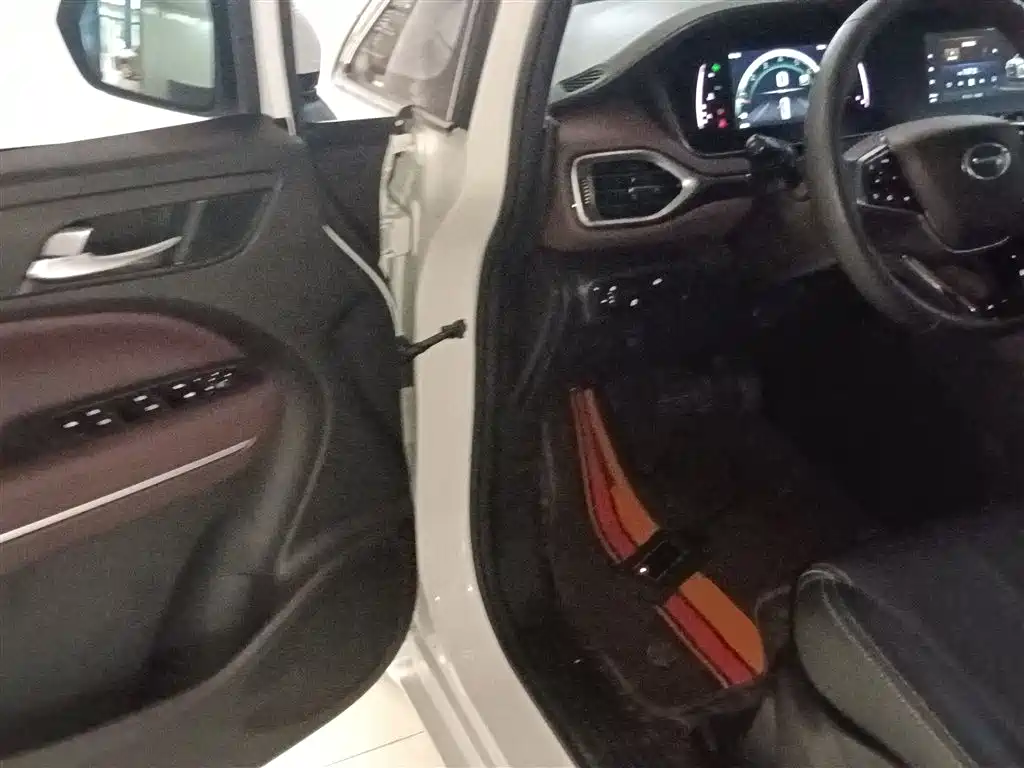 GAC Motor Trumpchi M6 2023 — фото 12