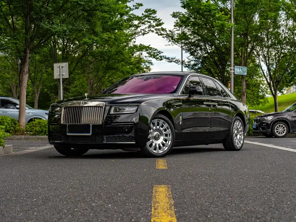 Rolls-Royce Ghost 2021 — фото 1
