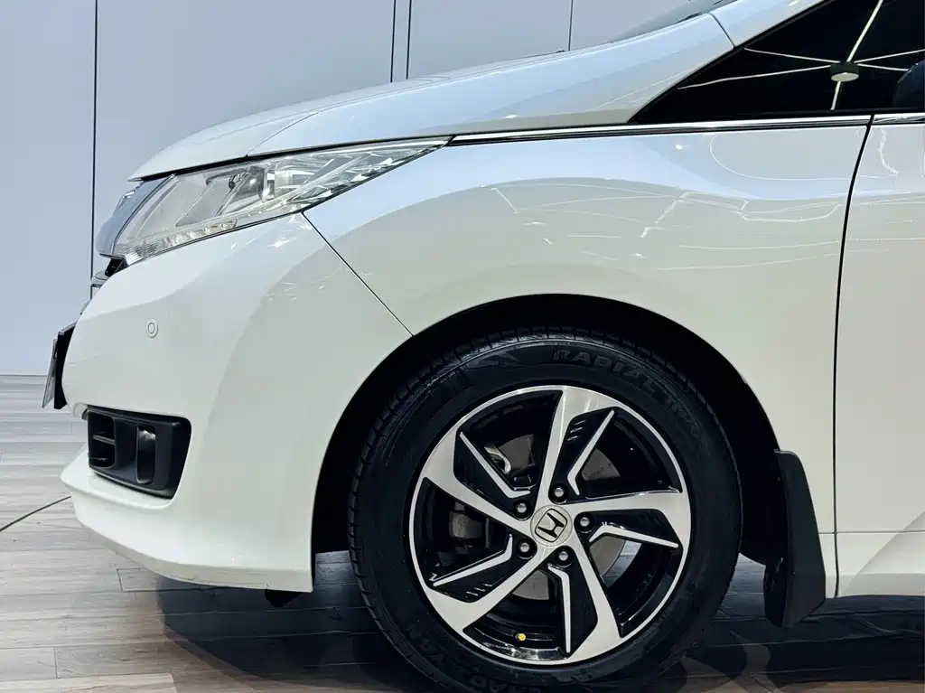 Honda Odyssey 2018 — фото 25
