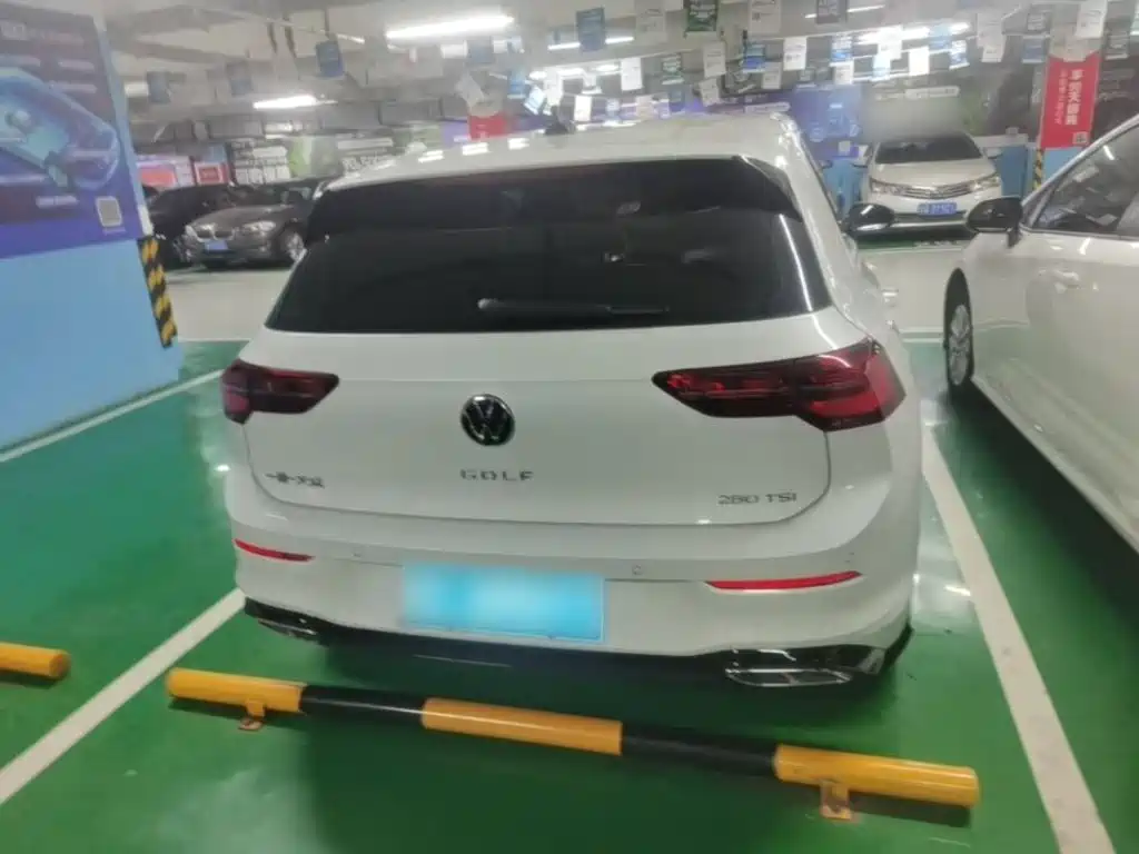 Volkswagen Golf 2024