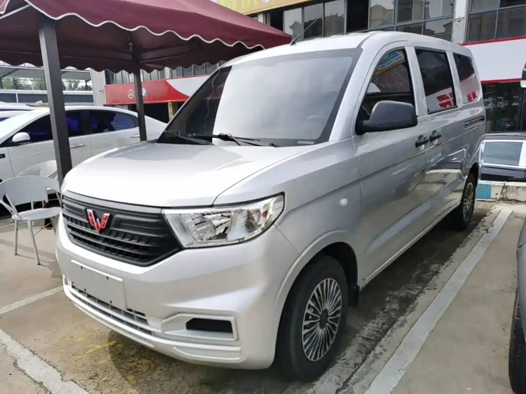 Wuling Hongguang V 2022