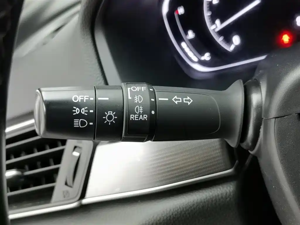Honda Accord 2019 — фото 21
