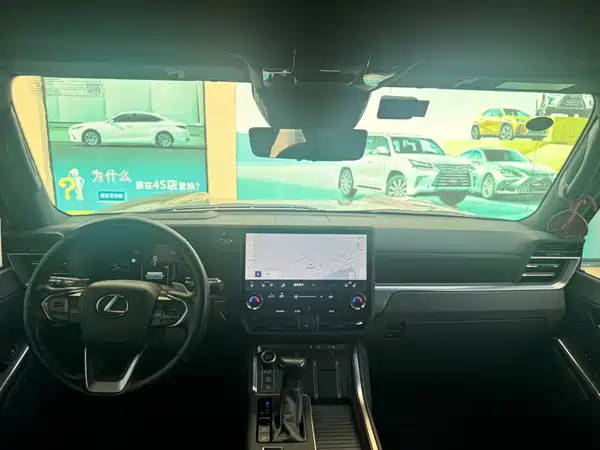 Lexus GX 2024