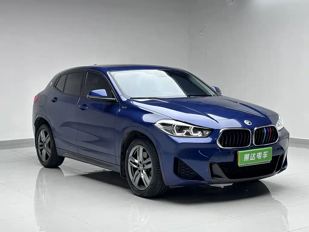 BMW X2 2022 — фото 3
