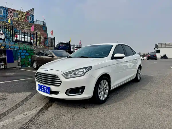 Ford Escort 2015