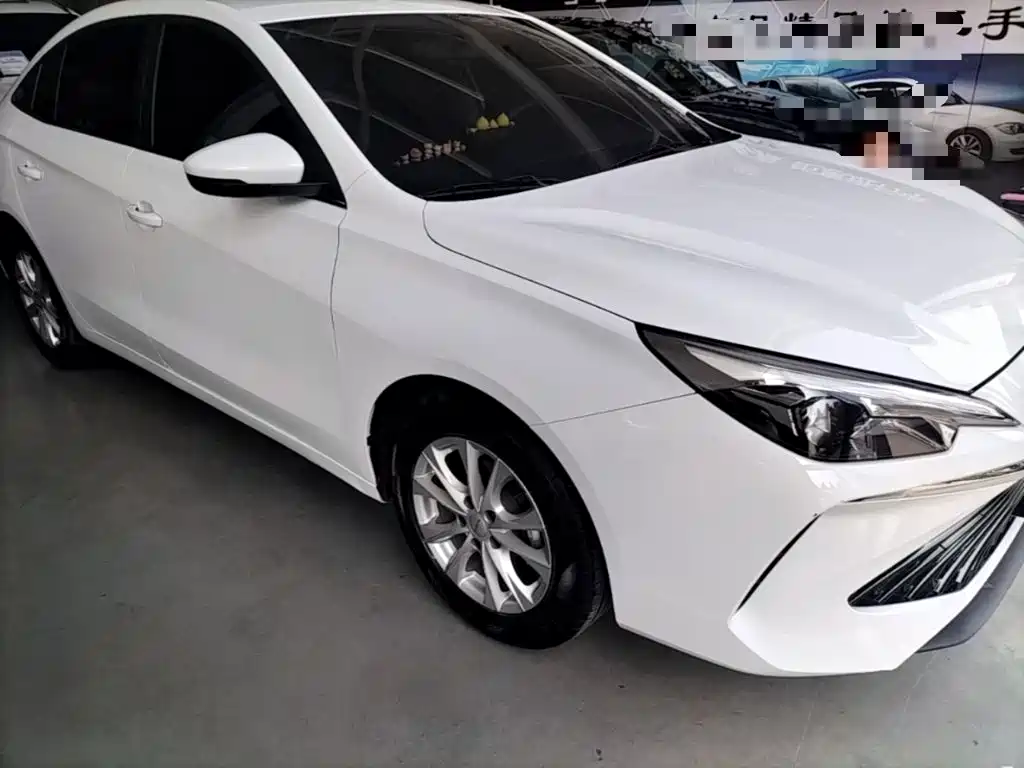 Roewe i5 2025
