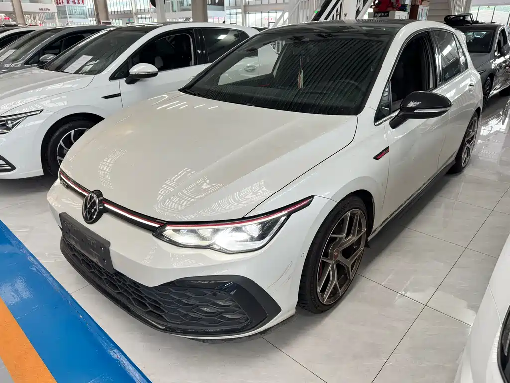 Volkswagen Golf GTI 2023