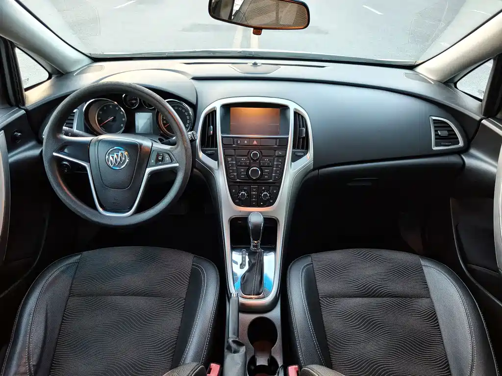 Buick Excelle 2015