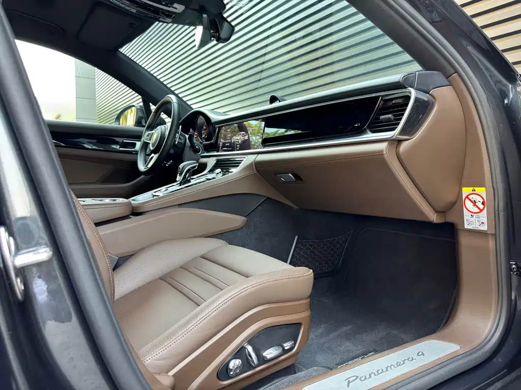 Porsche Panamera Hybrid 2019 — фото 10