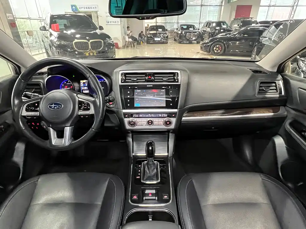 Subaru Outback 2016 — фото 19