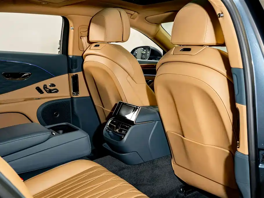 Bentley Flying Spur 2021 — фото 27
