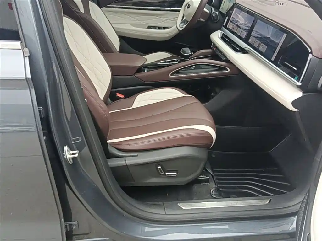 Geely Xingyue L 2023 — фото 25