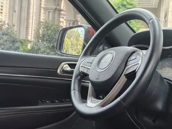 Jeep Grand Cherokee 2015
