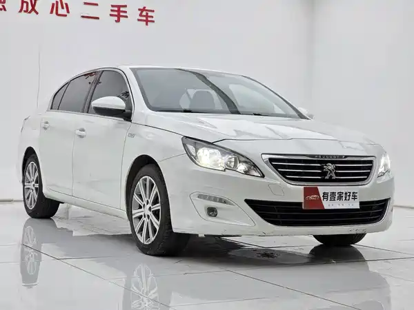 Peugeot 408 2015