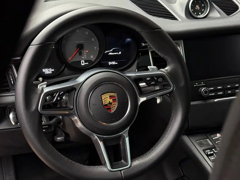 Porsche Macan 2018 — фото 12