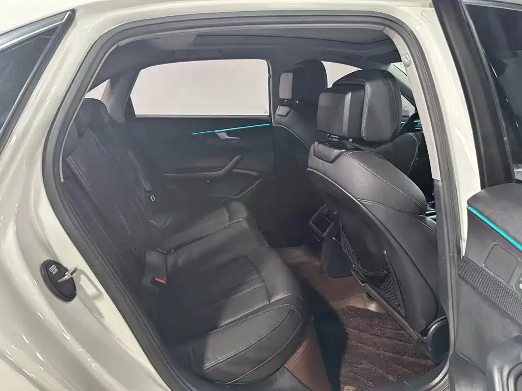 Audi A4L 2021