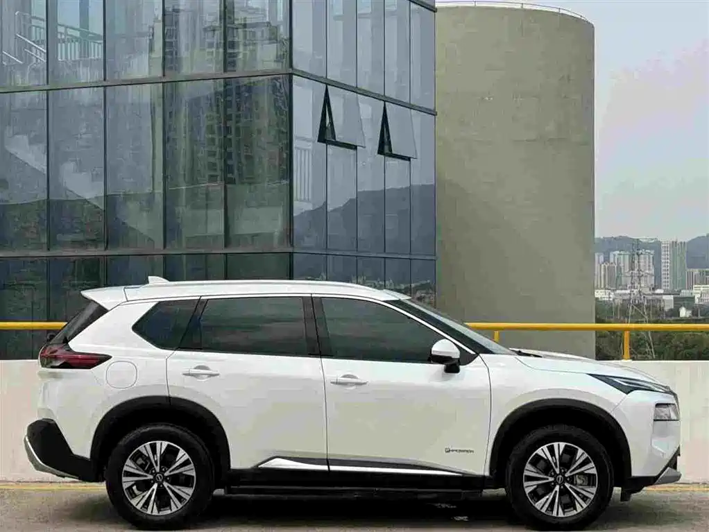 Nissan X-Trail 2024 — фото 16