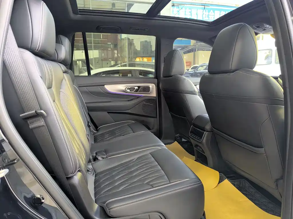GAC Motor Trumpchi GS8 2023 — фото 7