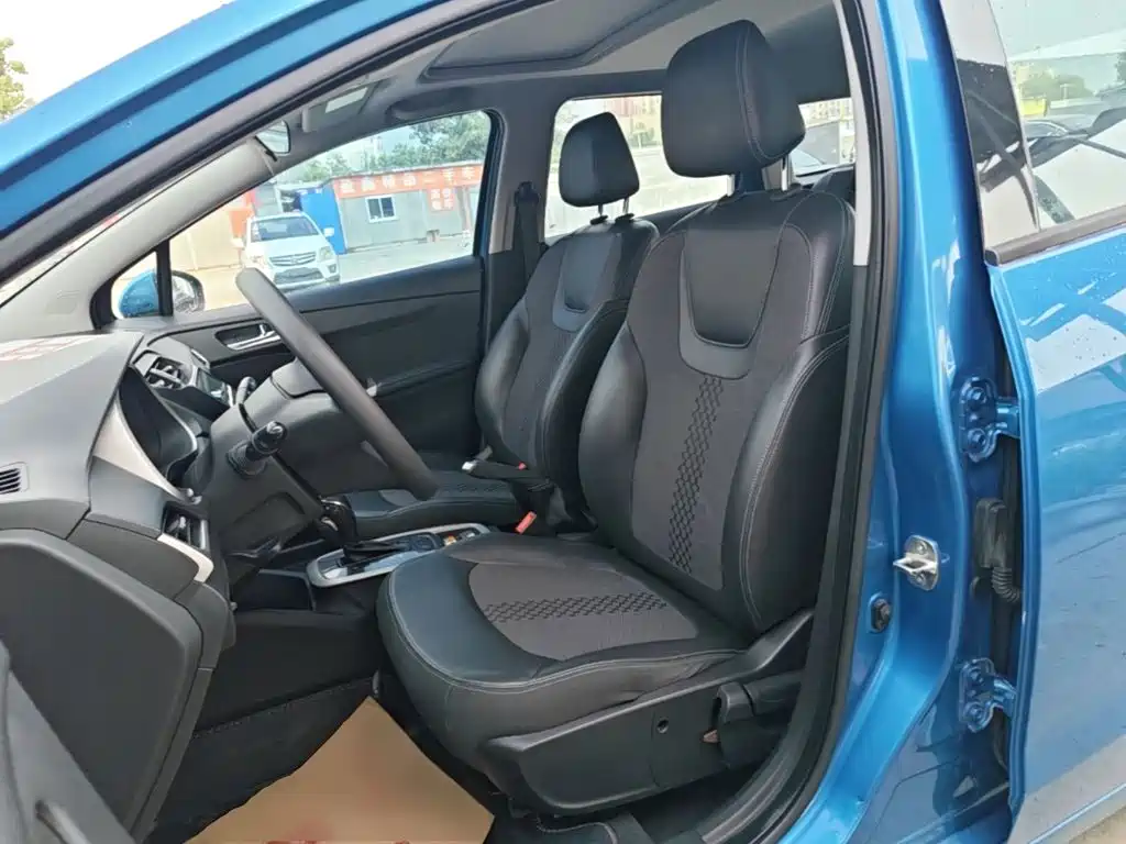 Chevrolet Lefeng RV 2016 — фото 15