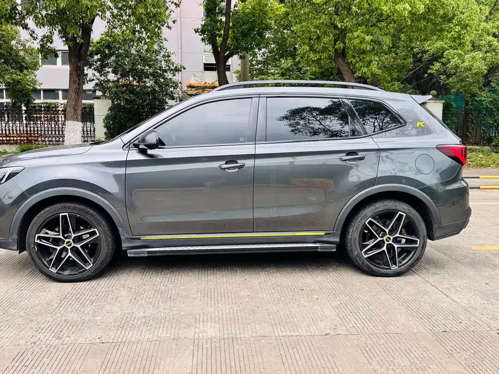 Roewe RX5 New Energy 2022 — фото 4
