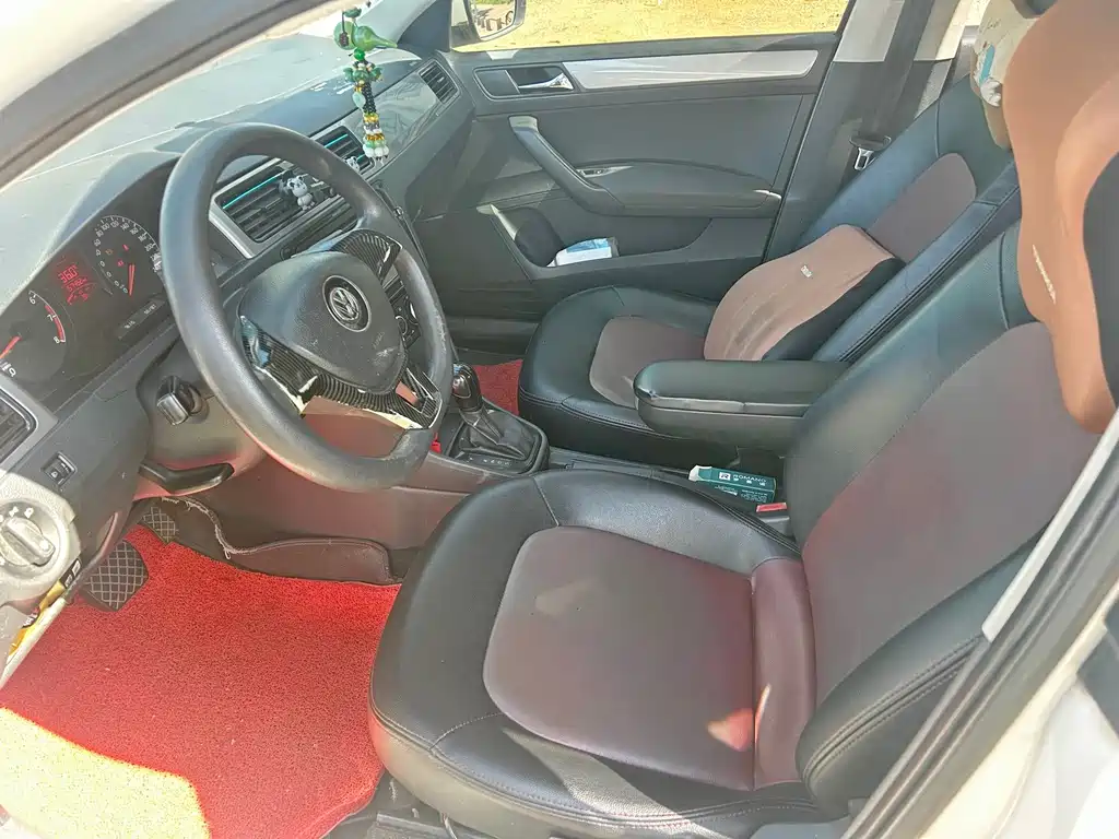 Volkswagen Santana 2015