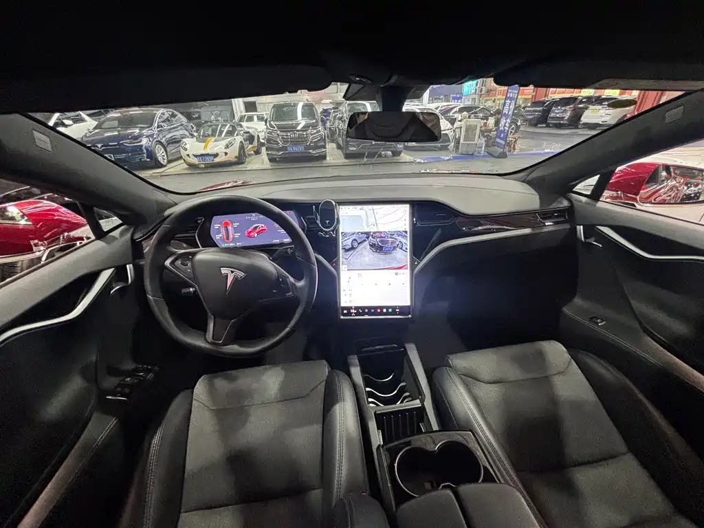 Tesla Model S 2019 — фото 13