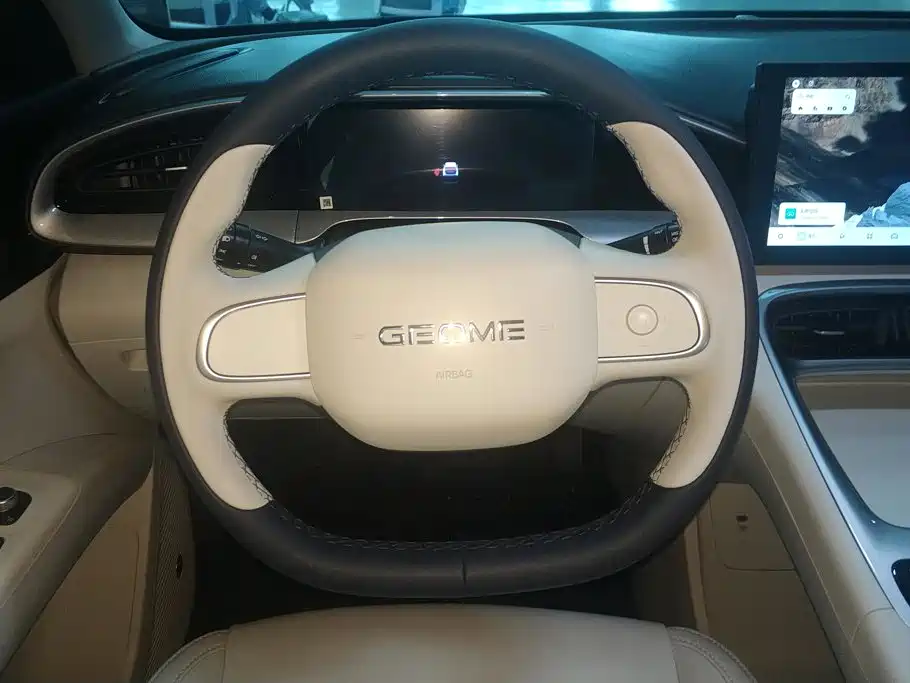 Geely Galaxy Starwish 2025 — фото 15