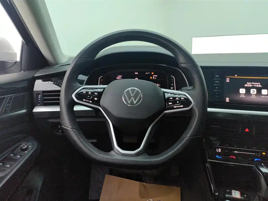Volkswagen Passat 2023 — фото 15