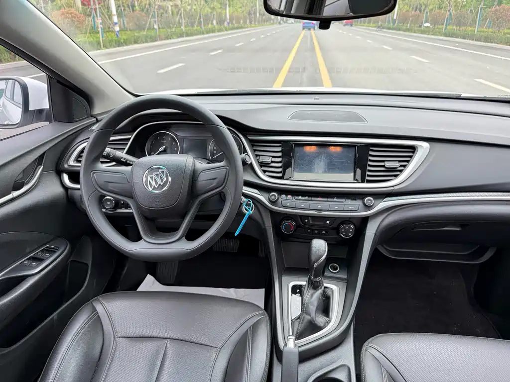 Buick Excelle 2020 — фото 15