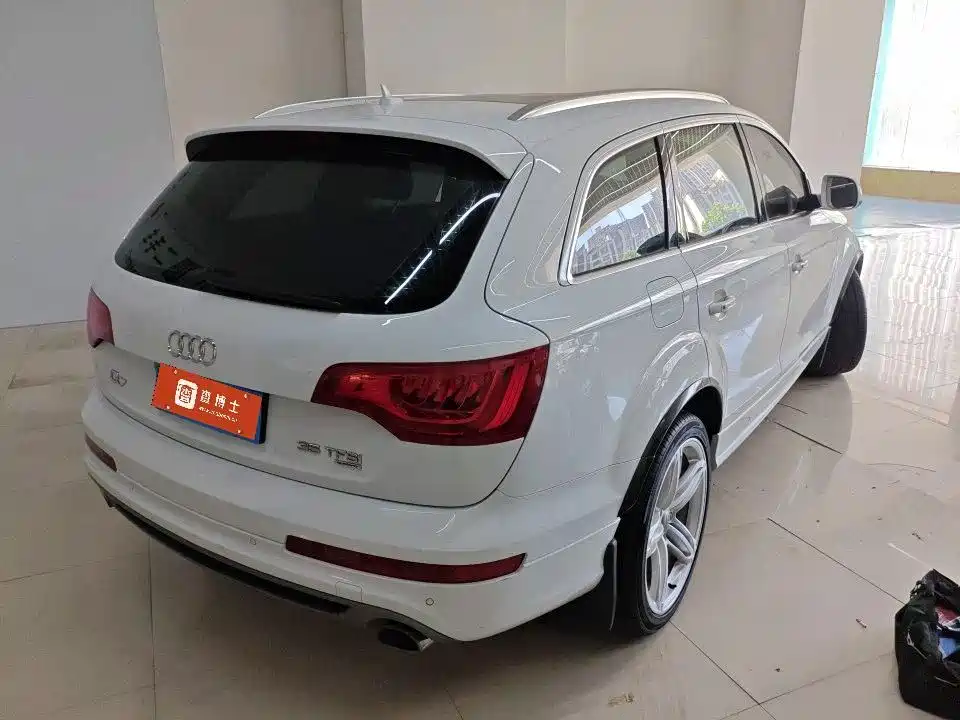Audi Q7 2015 — фото 2