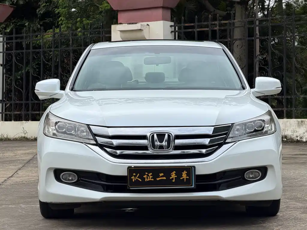 Honda Accord 2015 — фото 2