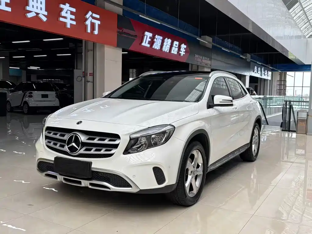 Mercedes-Benz GLA 2020