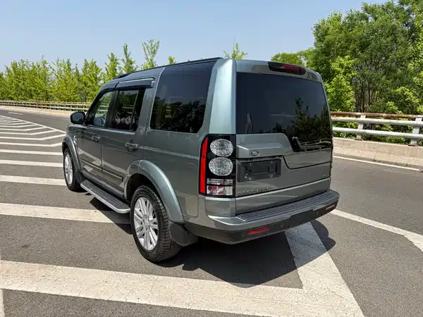 Land Rover Discovery 2014