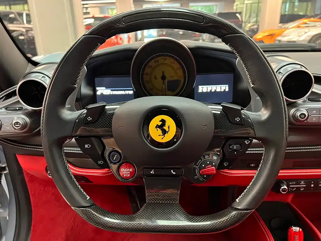 Ferrari F8 2023 — фото 9