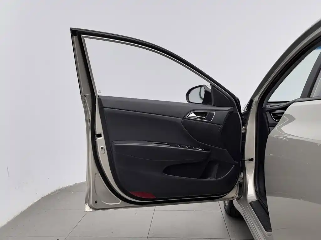 Hyundai Mistra 2016 — фото 8