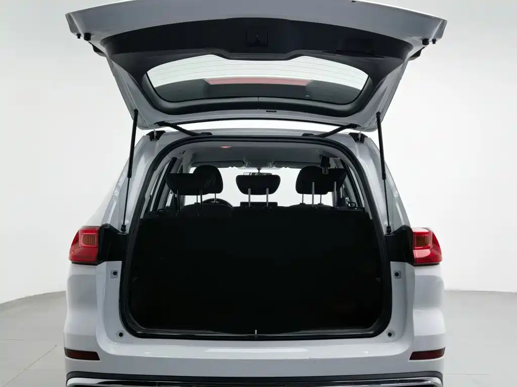 Haval M6 2022 — фото 16