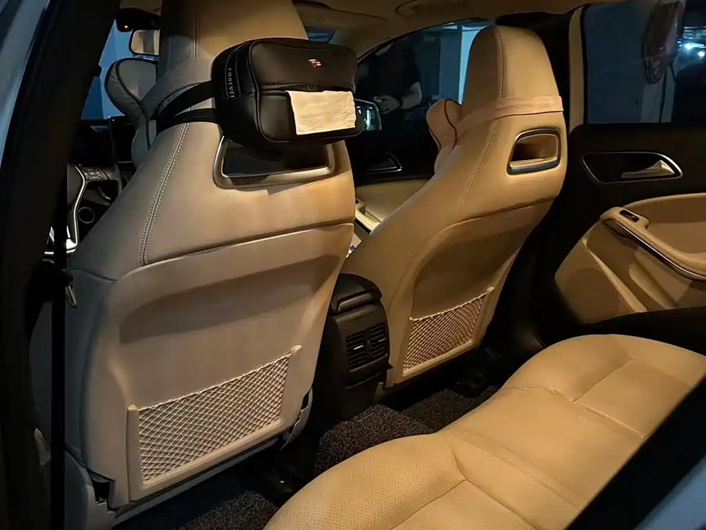 Mercedes-Benz GLA 2016