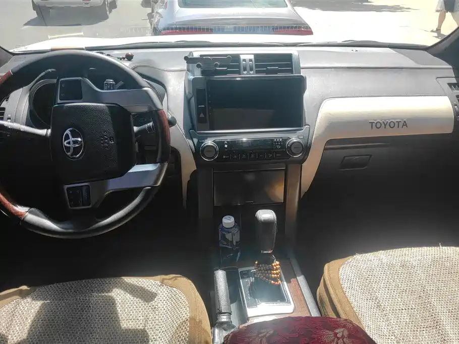 Toyota Prado 2017 — фото 12