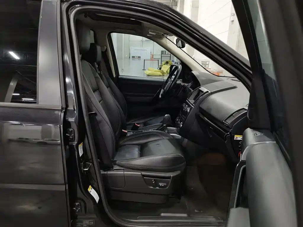 Land Rover Freelander 2 2014 — фото 23