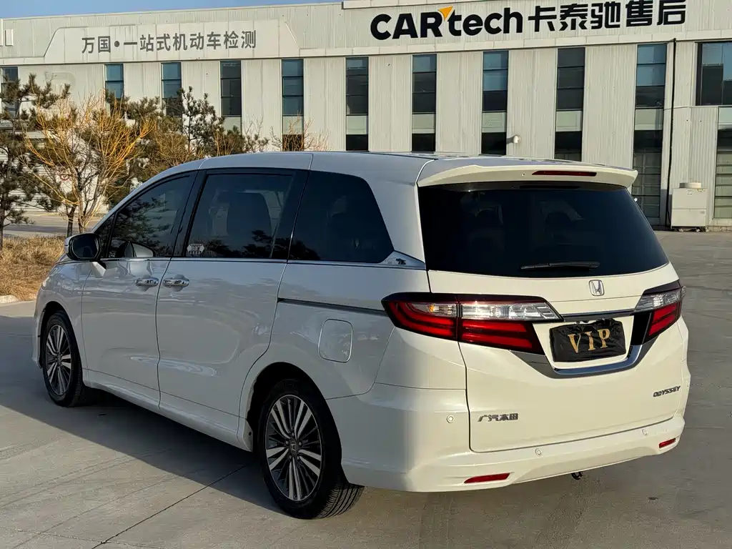 Honda Odyssey 2019 — фото 22