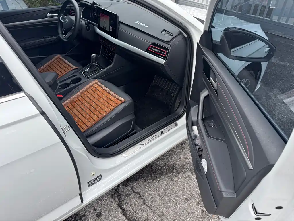 Volkswagen Lavida 2023