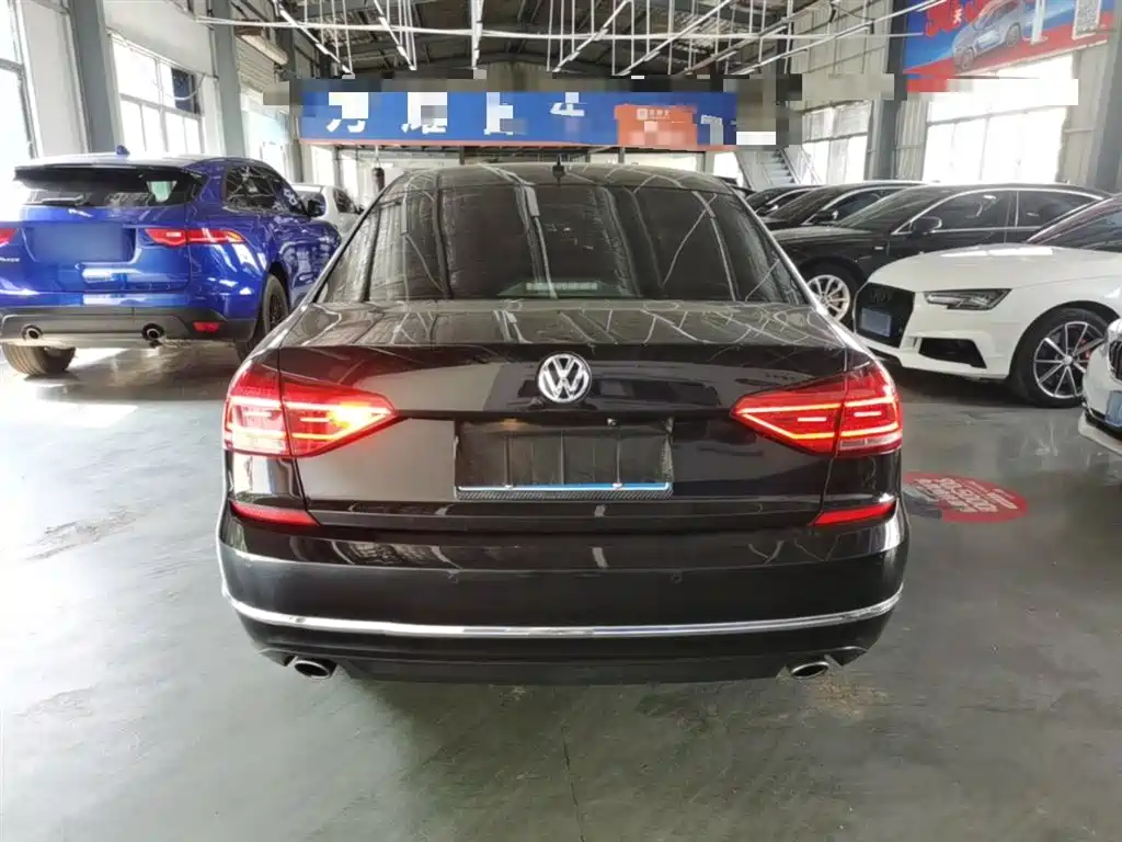 Volkswagen Passat 2018 — фото 6