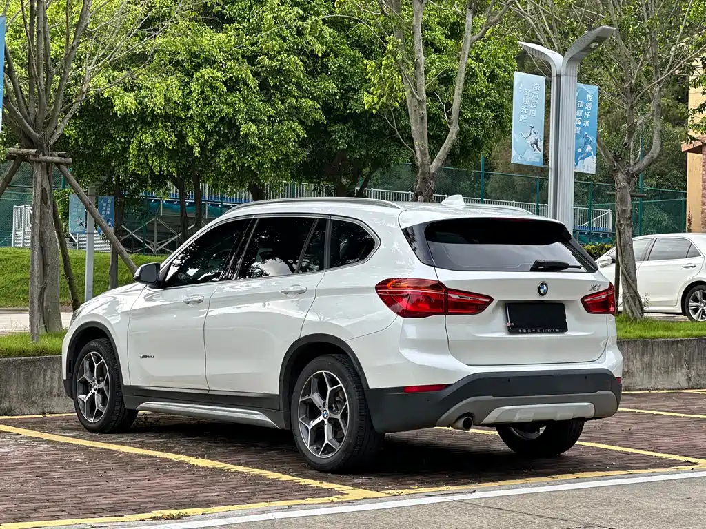 BMW X1 2017 — фото 13