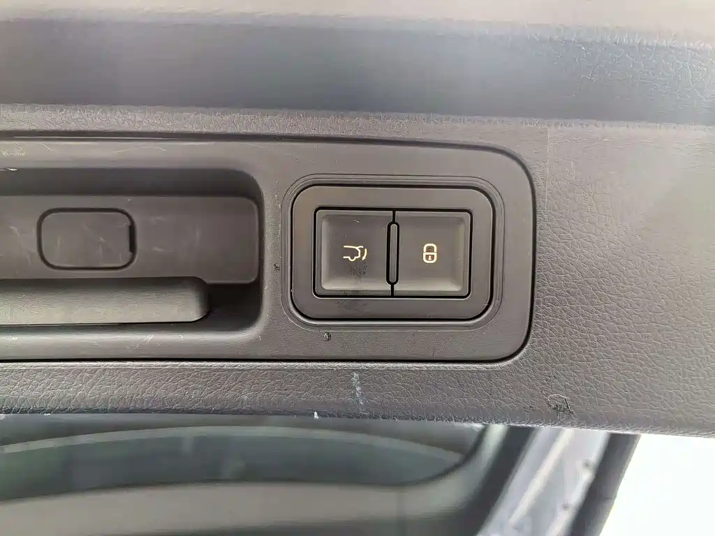 BYD Song PLUS New Energy 2022 — фото 14