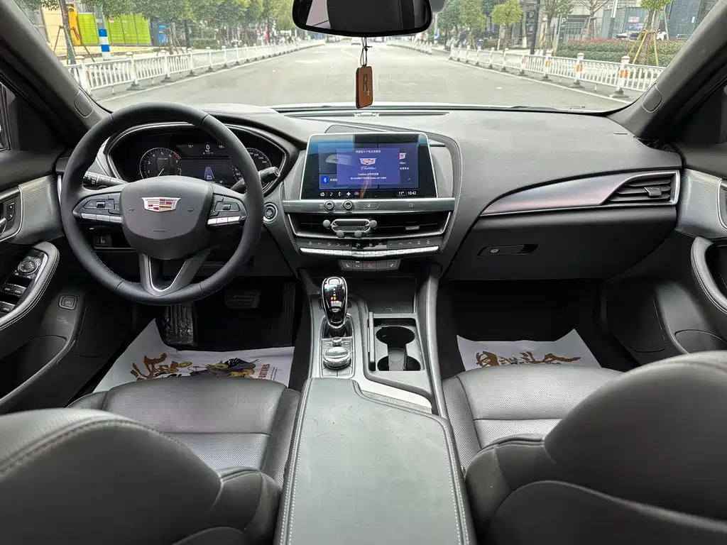 Cadillac CT5 2021 — фото 17
